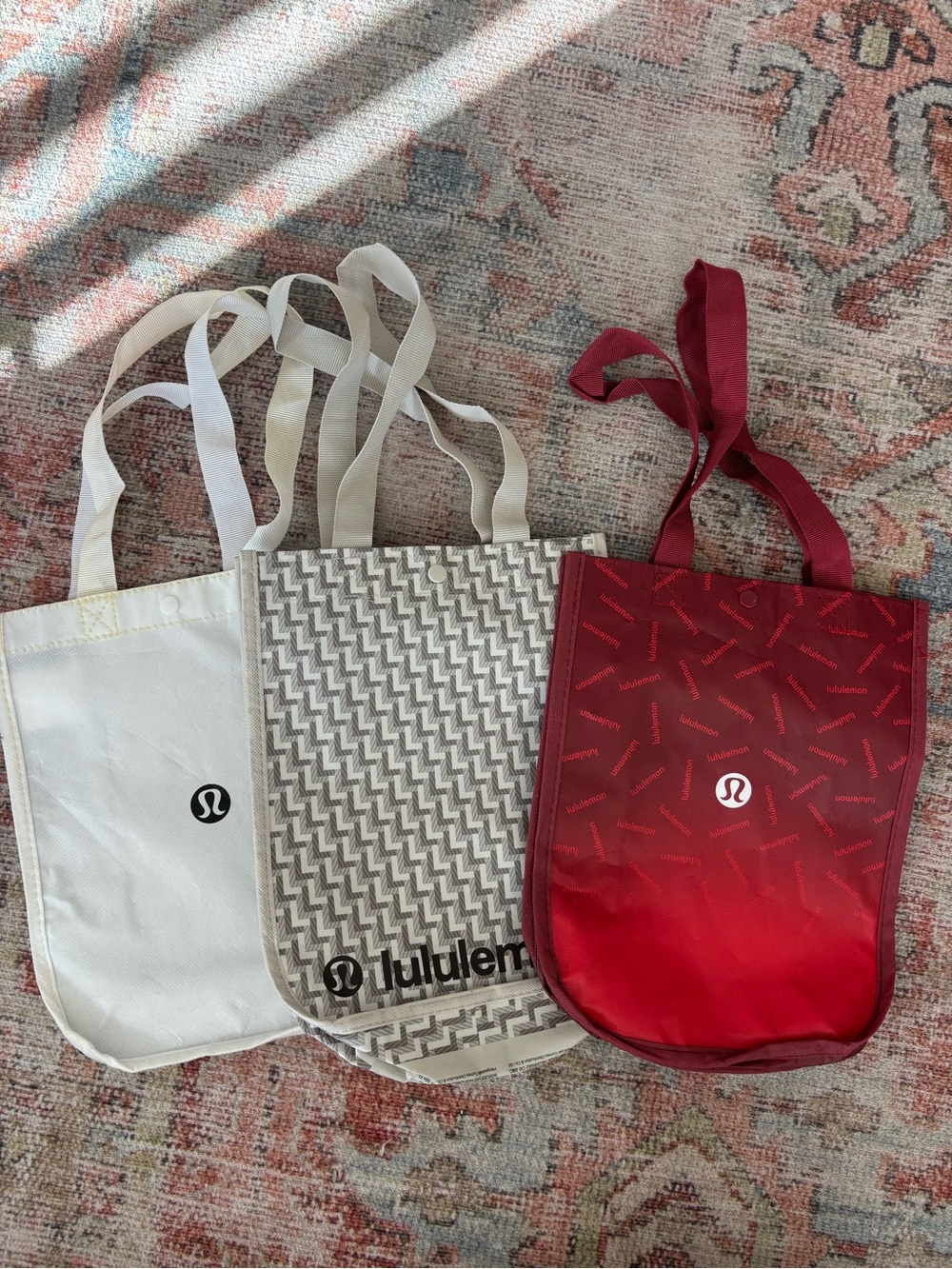Lululemon reusable tote bags